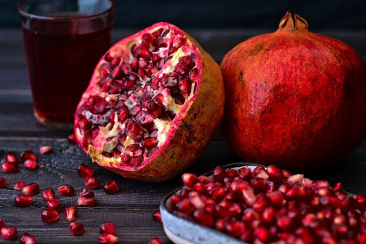 Jus dari buah delima segar